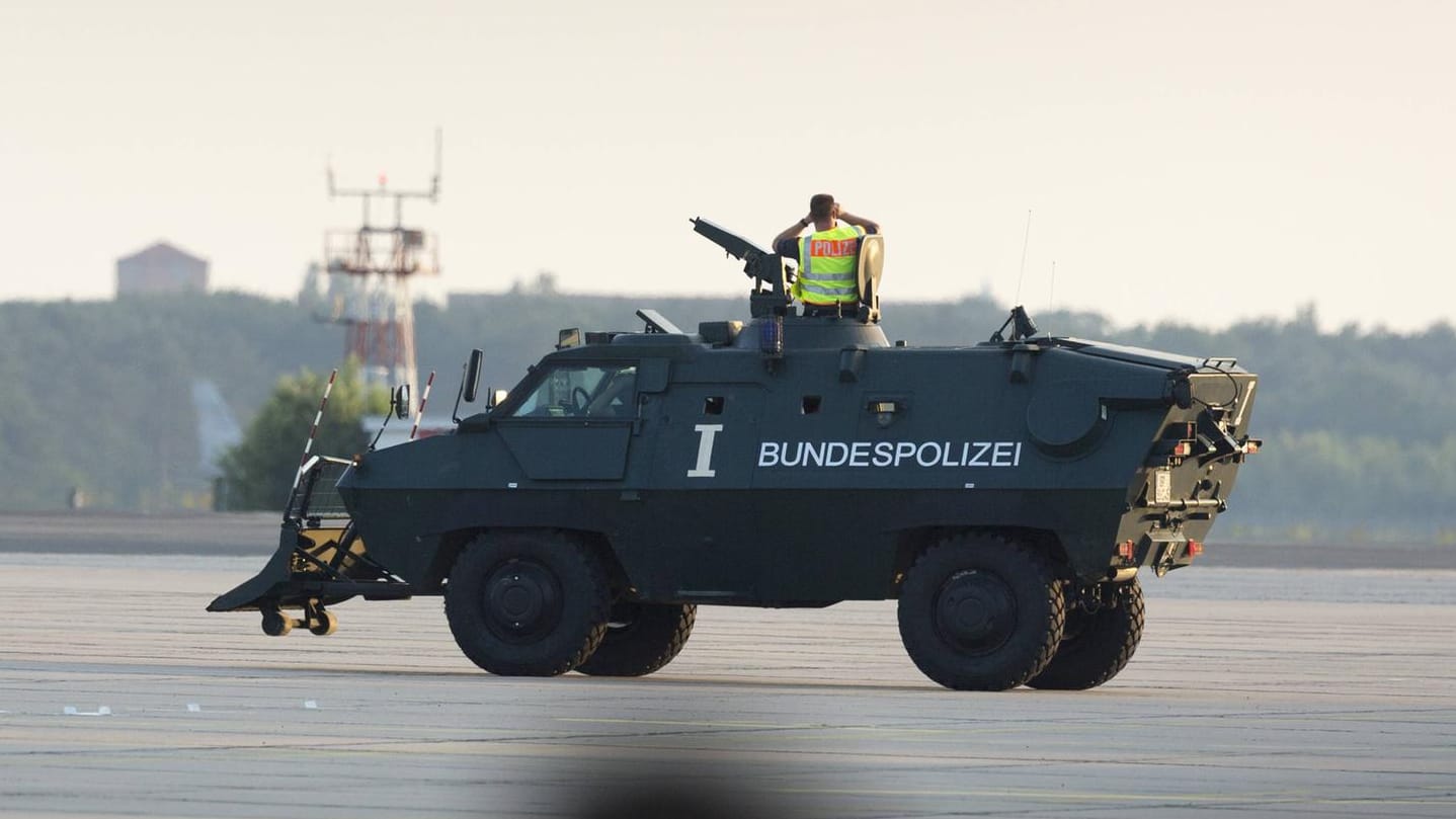 Sonderwagen SW4 Thyssen TM: Das Fahrzeug ist besonders geschützt.