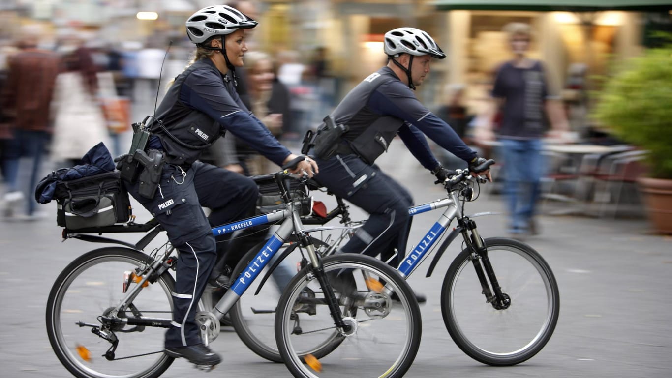 Polizei unterwegs mit dem Fahrrad: Die Mountainbikes werden zum Beispiel für Park-Patrouillen eingesetzt.