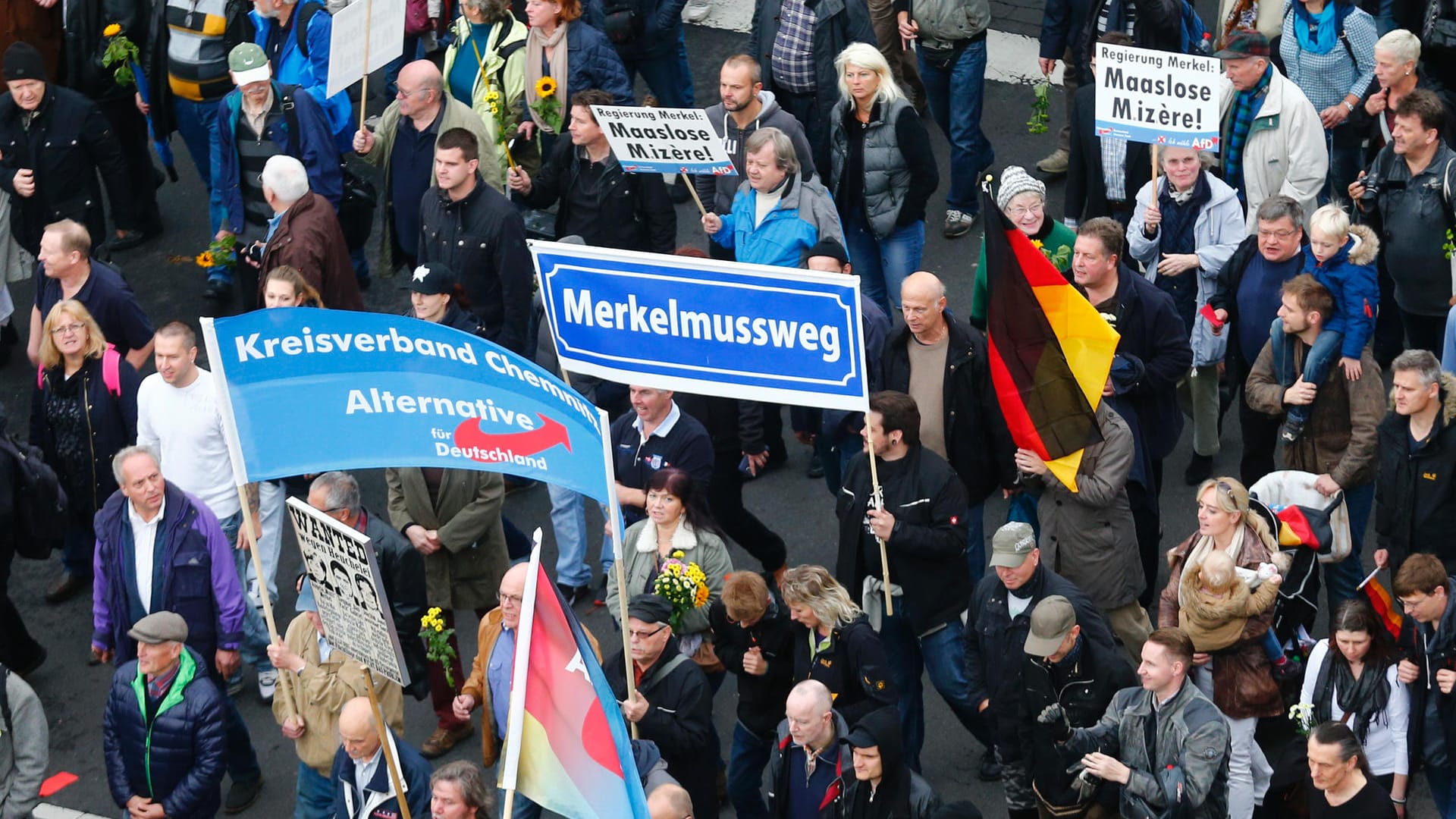 Die AfD hat eine "Groß-Demo" mit mehreren Tausend Teilnehmern für den Sonntag angekündigt. Zur Mobilisierung unternimmt die Partei einiges.