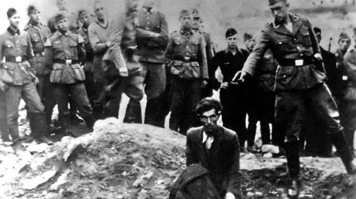 Massenerschießung im Zweiten Weltkrieg: Die Zentrale Stelle in Ludwigsburg ermittelt bis heute gegen NS-Verbrecher.