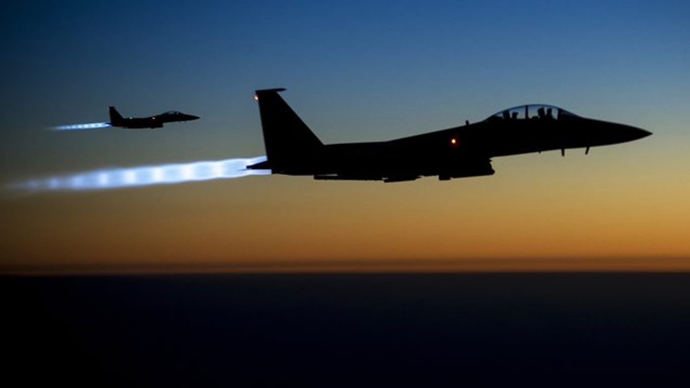 Jets der US Air Force über dem syrisch-irakischen Grenzgebiet.