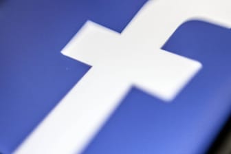 Logo von Facebook: Der Konzern antwortet auf Fragen der EU-Abgeordneten