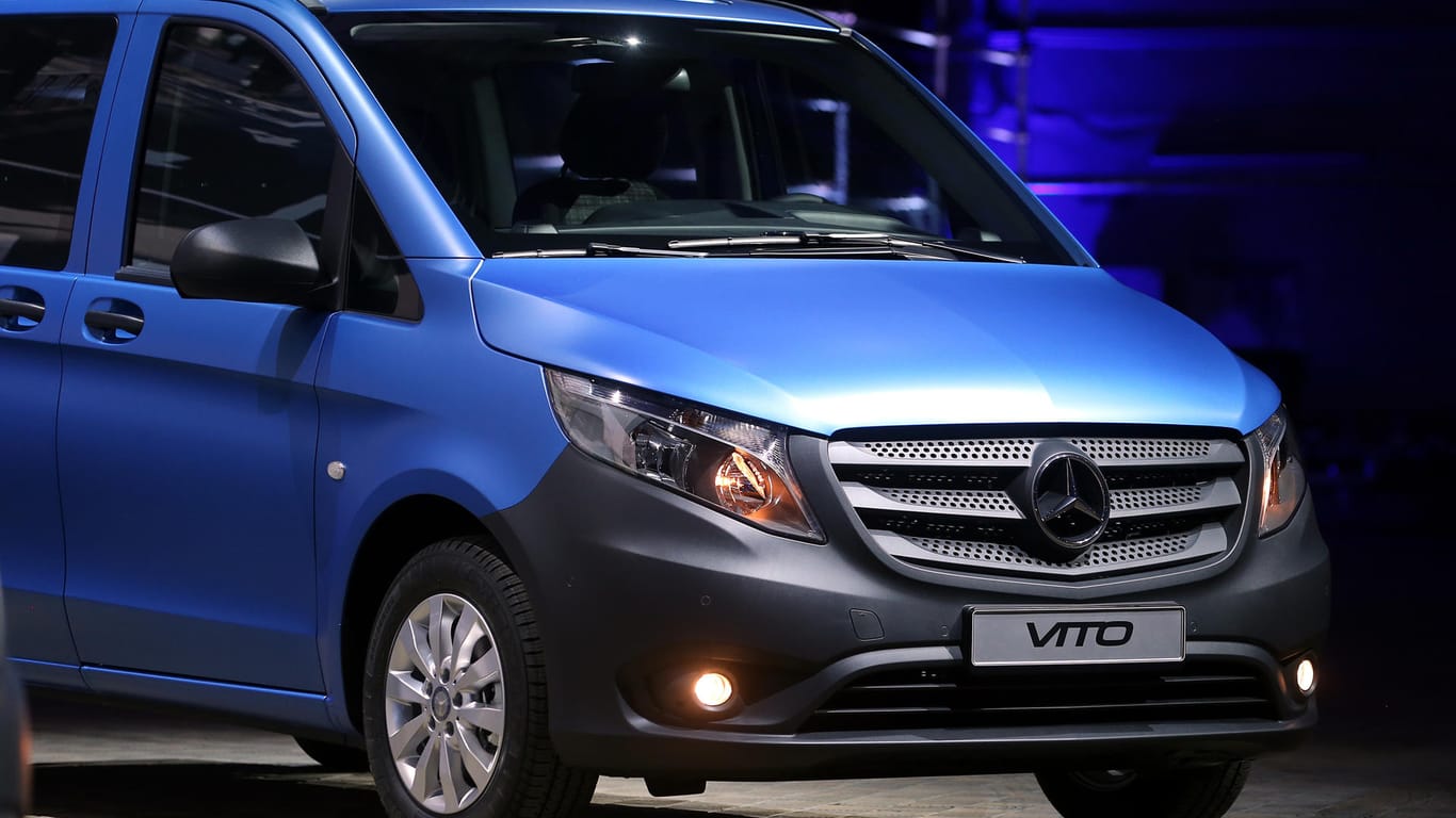 Ein Mercedes-Transporter "Vito": Daimler soll bei dem Modell eine illegale Abschalteinrichtung genutzt haben.