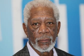 Hollywoodstar Morgan Freeman sieht sich dem Vorwurf der sexuellen Belästigung ausgesetzt.