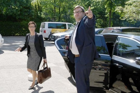 Bamf-Chefin Jutta Cordt zum Krisentreffen Bremen.