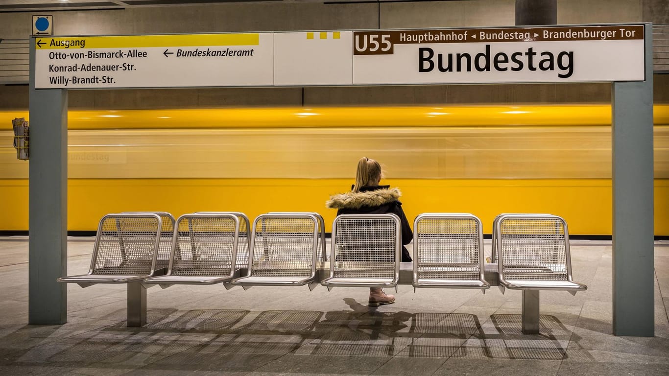 Die U-Bahn-Station Bundestag der Linie U55: Die Kanzler-U-Bahn soll für ein halbes Jahr gesperrt werden.