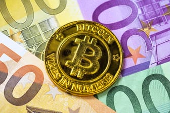 Bitcoin: Der Wert der Kryptowährung unterliegt starken Wertschwankungen.