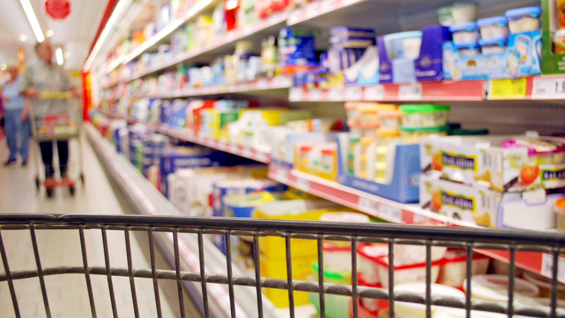 Lebensmittel in einem Discounter: Mehrere Kunden haben sich in Delmenhorst gefetzt. Lebensmittel in einem Discounter: Mehrere Kunden haben sich in Delmenhorst gefetzt.