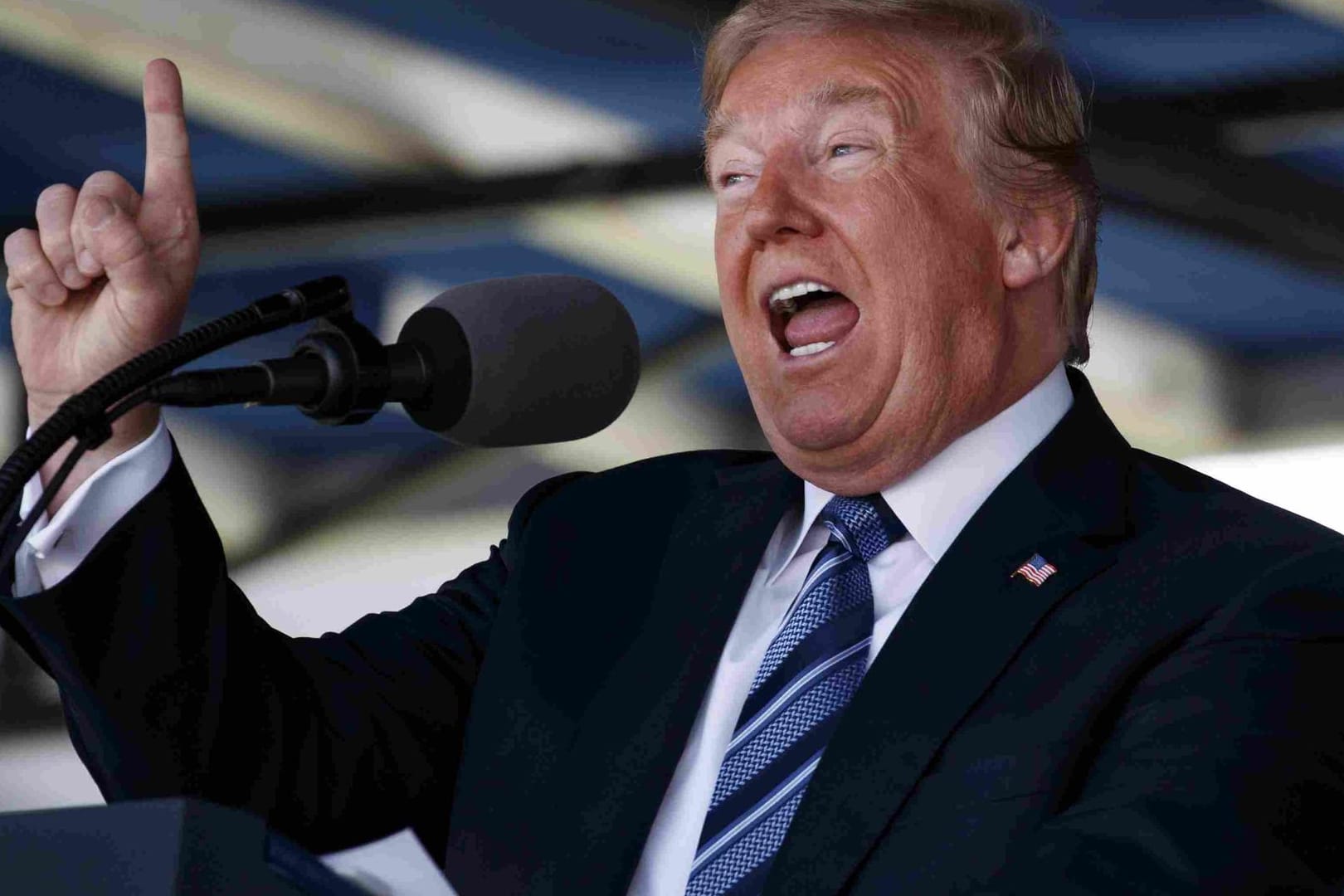 Donald Trump droht wieder - vor allem den deutschen Autobauern.
