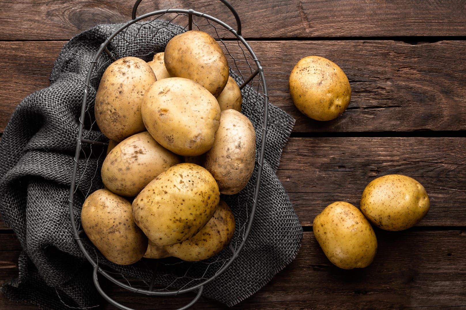 Kartoffeln im Korb