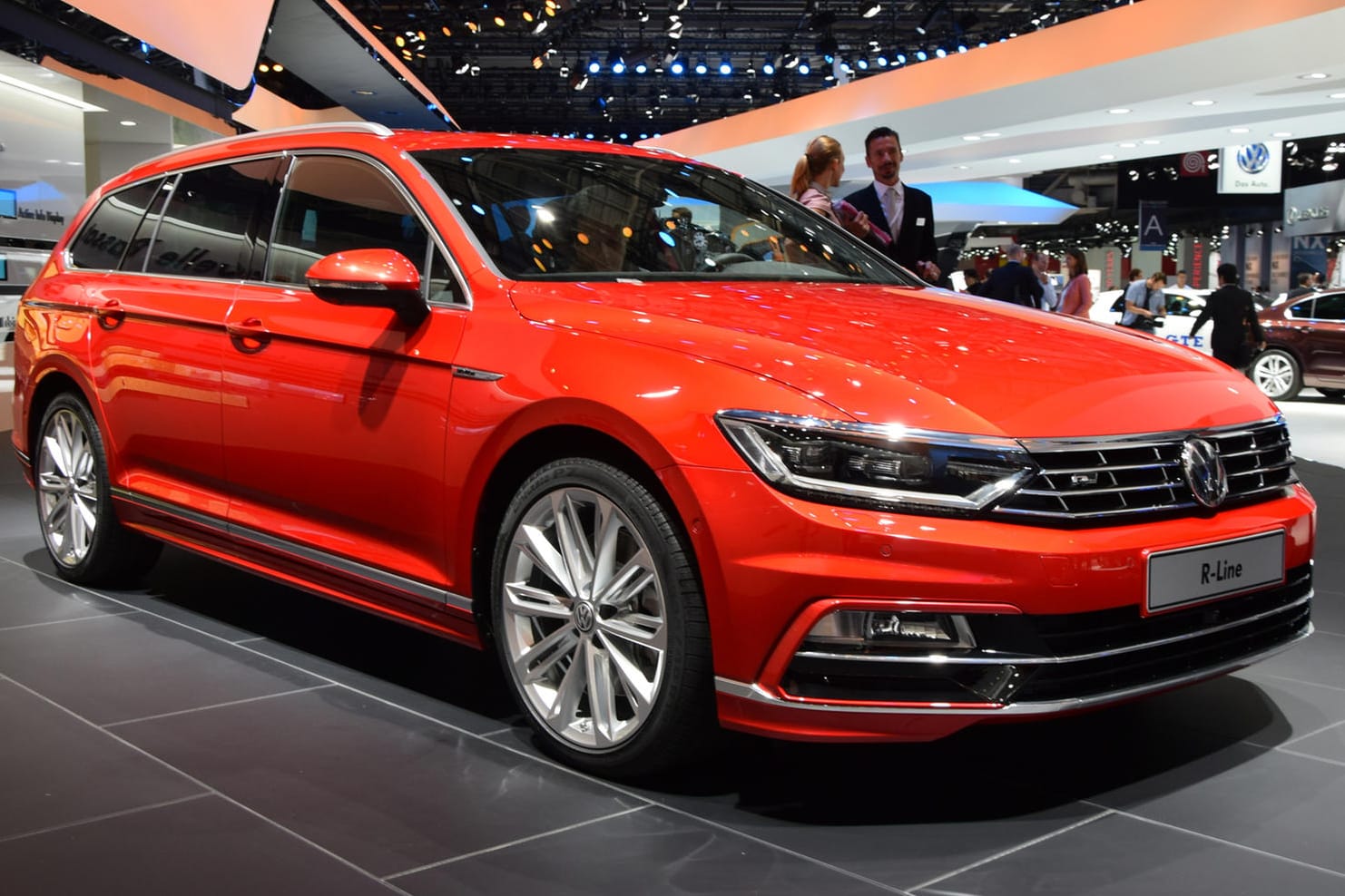 Premiere des VW Passat Variant: VW verhängt Fertigungsstopp für wichtige Diesel-Modelle. Premiere des VW Passat Variant: VW verhängt Fertigungsstopp für wichtige Diesel-Modelle.