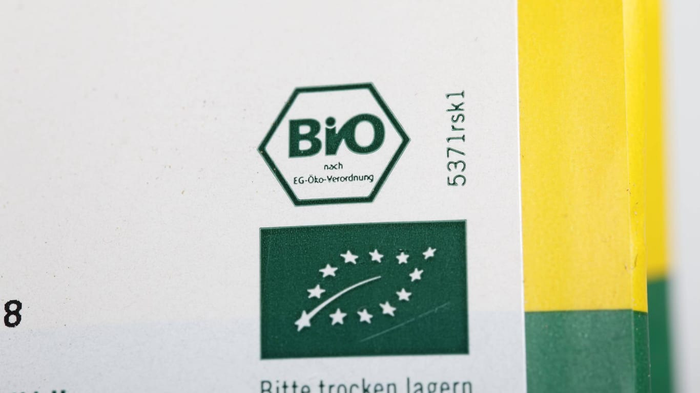 Bio Siegel und EG Öko Symbol auf Verpackung