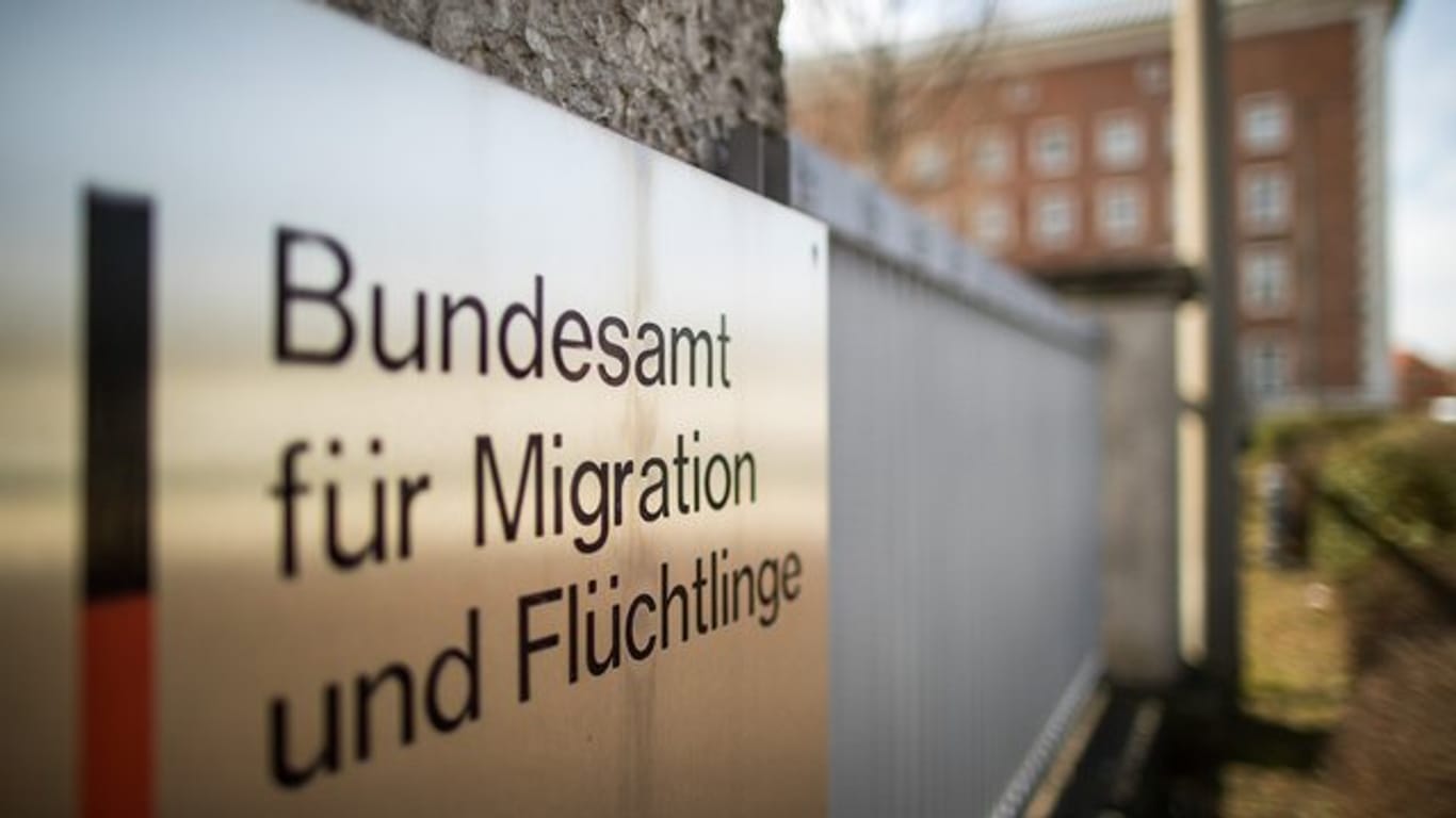 Außenansicht vom Bundesamt für Migration und Flüchtlinge (BAMF) in Nürnberg.