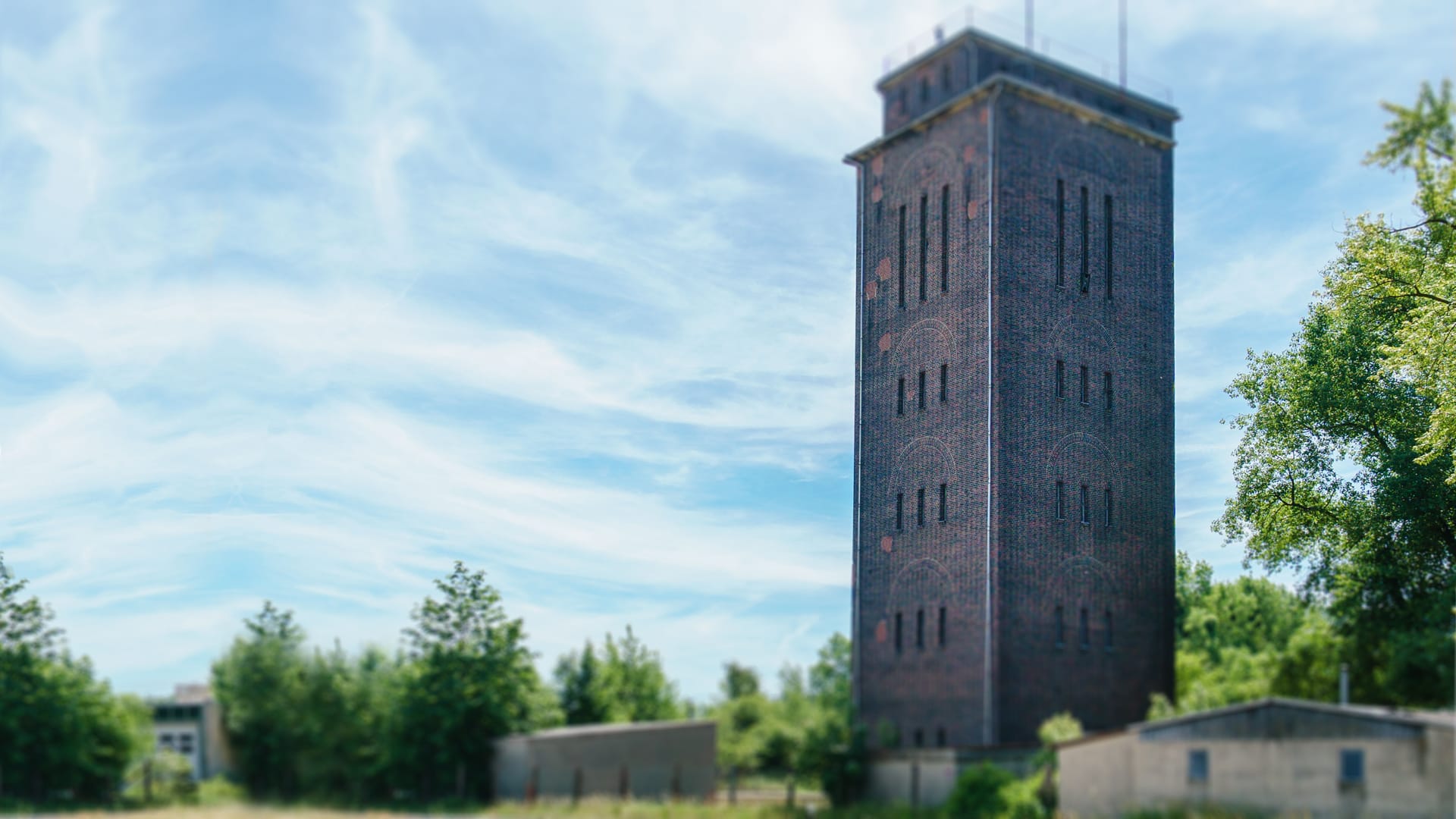 Wasserturm in Wittenberg: Die Deutsche Bahn lässt Immobilien versteigern. Wasserturm in Wittenberg: Die Deutsche Bahn lässt Immobilien versteigern.