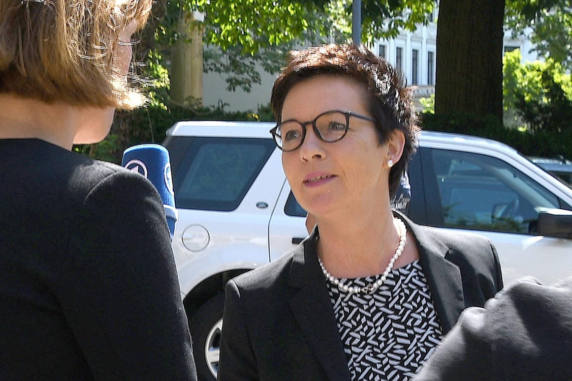 Bamf-Chefin Cordt in Bremen: Am Dienstag muss sich die Präsidentin der Behörde dem Bundestags-Innenausschuss stellen.