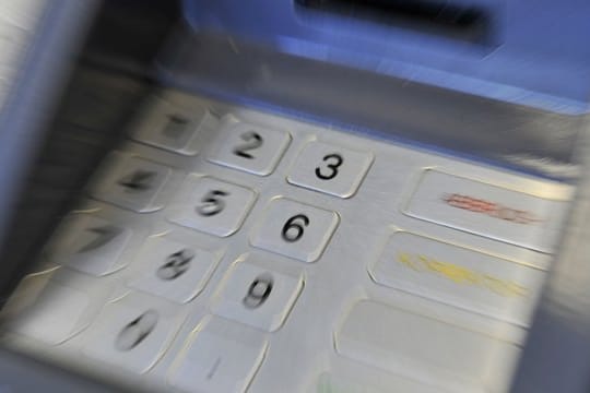 Sich die PIN einzuprägen, fällt vielen schwer. Sich die PIN einzuprägen, fällt vielen schwer.