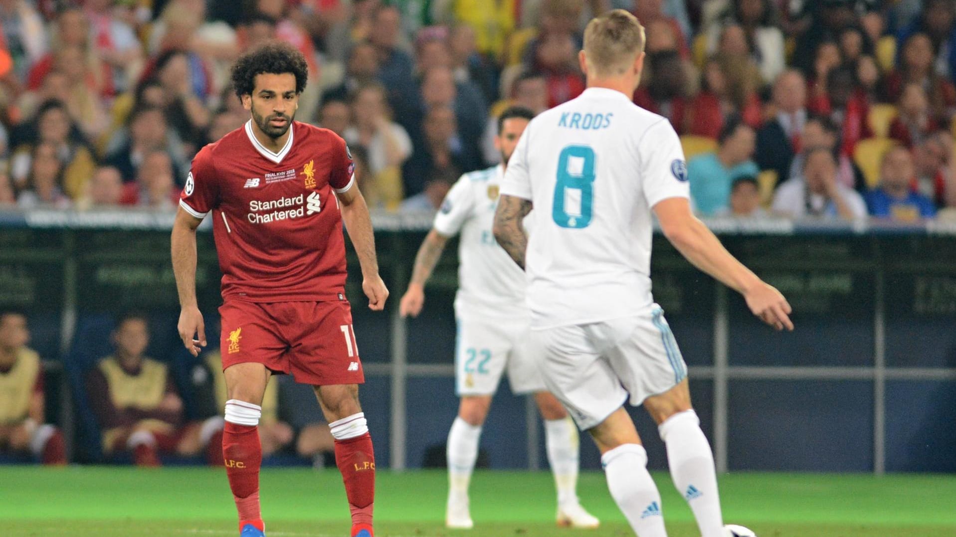 Szene aus dem Champions-League-Finale 2018: Mohamed Salah (rot) und Toni Kroos (r.). Szene aus dem Champions-League-Finale 2018: Mohamed Salah (rot) und Toni Kroos (r.).