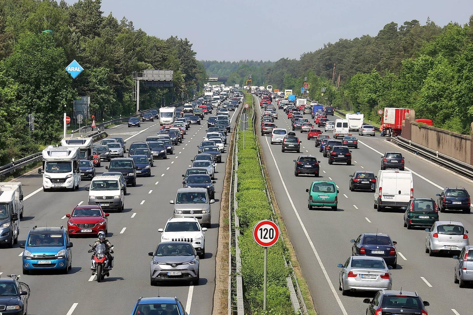 Stau auf der A7 Hamburg – Hannover