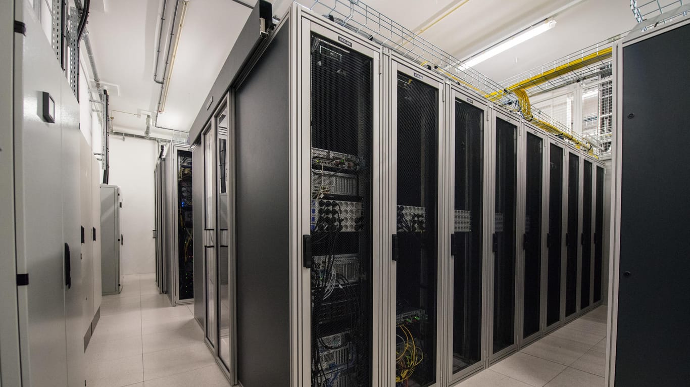 DE-CIX Rechenzentrum in Frankfurt (Main): Es gilt nach Datenverkehr als der größte Internetknoten der Welt.