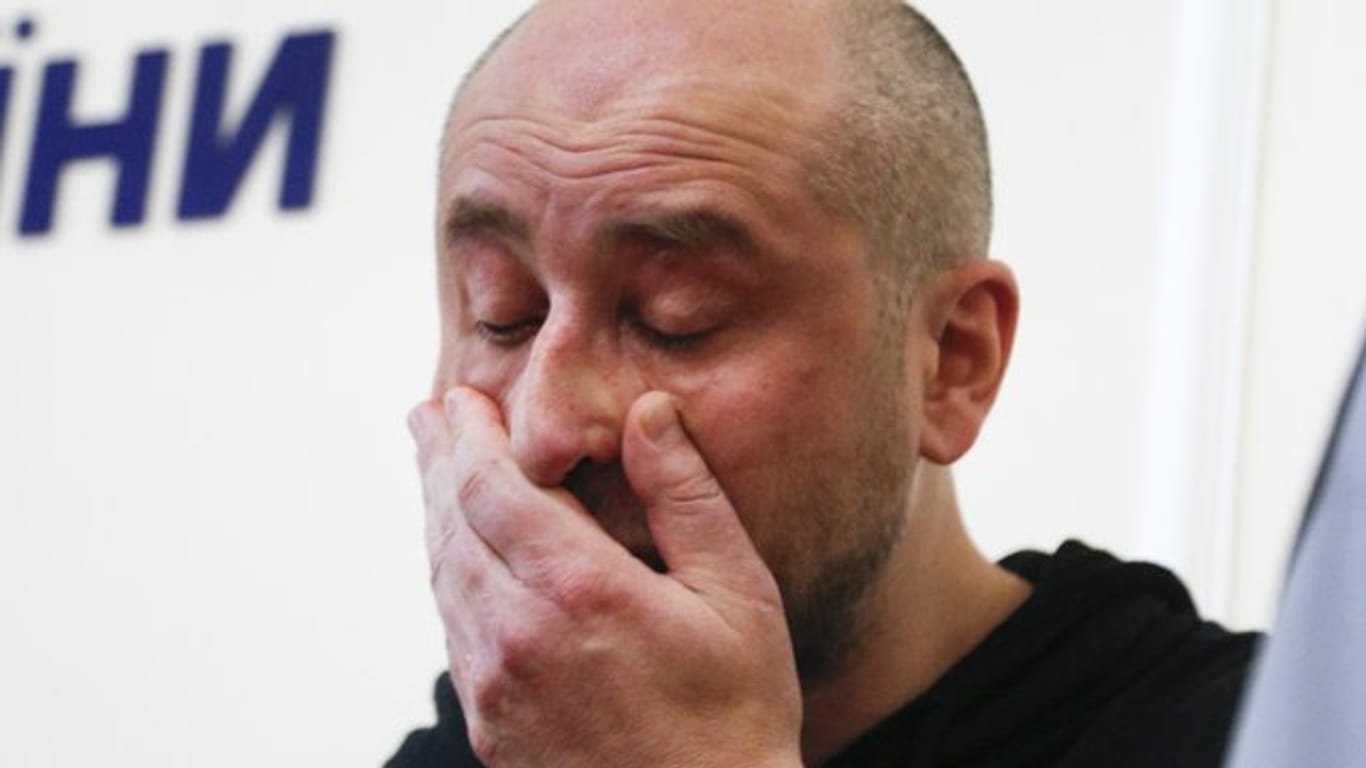 Höchst lebendig: Der angeblich in Kiew ermordete russische Journalist Arkadi Babtschenko bei einer Pressekonferenz des ukrainischen Geheimdienstes SBU.