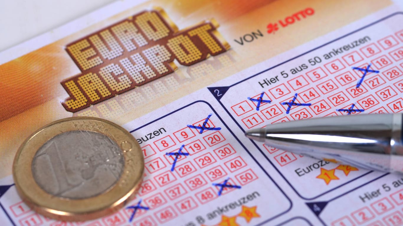 Tippschein Euro Jackpot: Zur ersten Juniziehung ist noch immer die Maximalsumme im Lostopf.