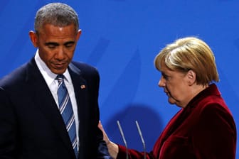 Barack Obama und Angela Merkel bei einer Pressekonferenz 2016 in Berlin: Die Wahl Trumps als Obamas Nachfolger soll für Merkel Ansporn für eine weitere Amtszeit gewesen sein.