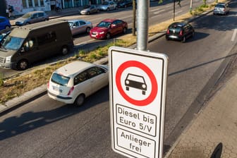 Fahrverbot in Hamburg: Wer ein "Anliegen" hat, darf durch.