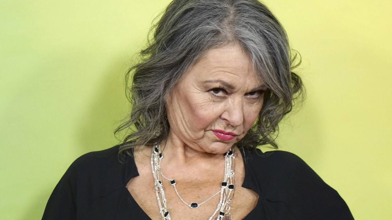 Karriere-Aus über Nacht: Roseanne Barr suchte nach ihrem rassistischen Tweet nach einer fadenscheinigen Ausrede.