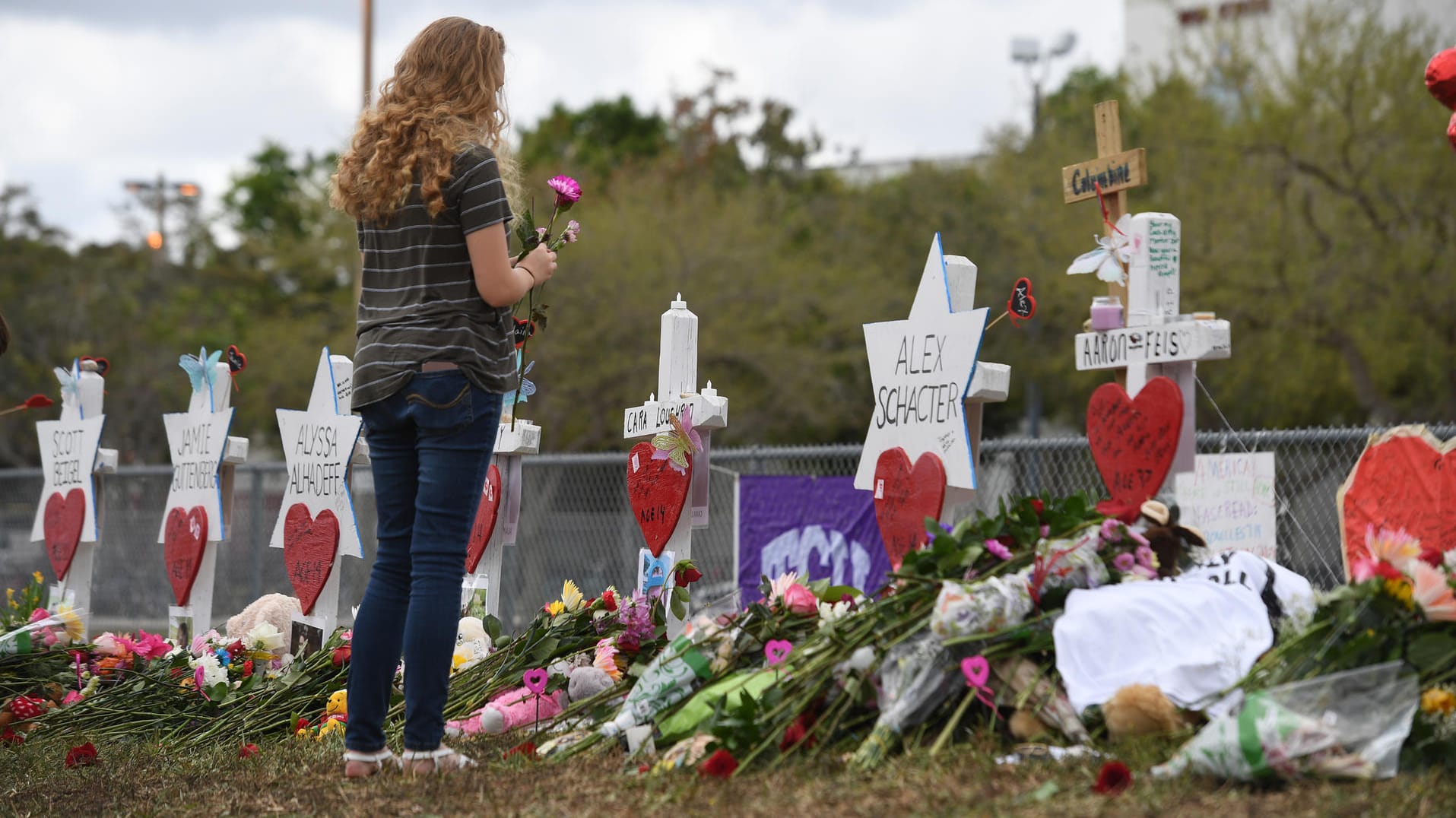 Gedenken an die Opfer des Parkland-Amoklaufs: Der Schütze hatte in seiner ehemaligen Schule in Parkland auf Schüler und Lehrer eröffnet und 17 Menschen getötet.