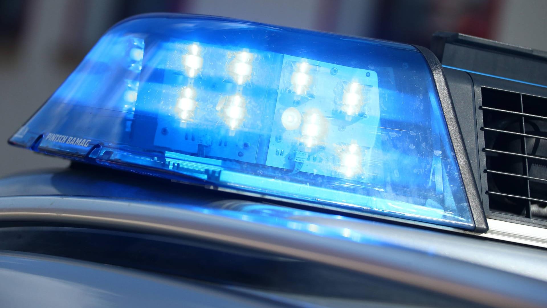Hessen: Eine Granate aus dem Zweiten Weltkrieg sorgte für Schrecken bei Polizeibeamten. Hessen: Eine Granate aus dem Zweiten Weltkrieg sorgte für Schrecken bei Polizeibeamten.