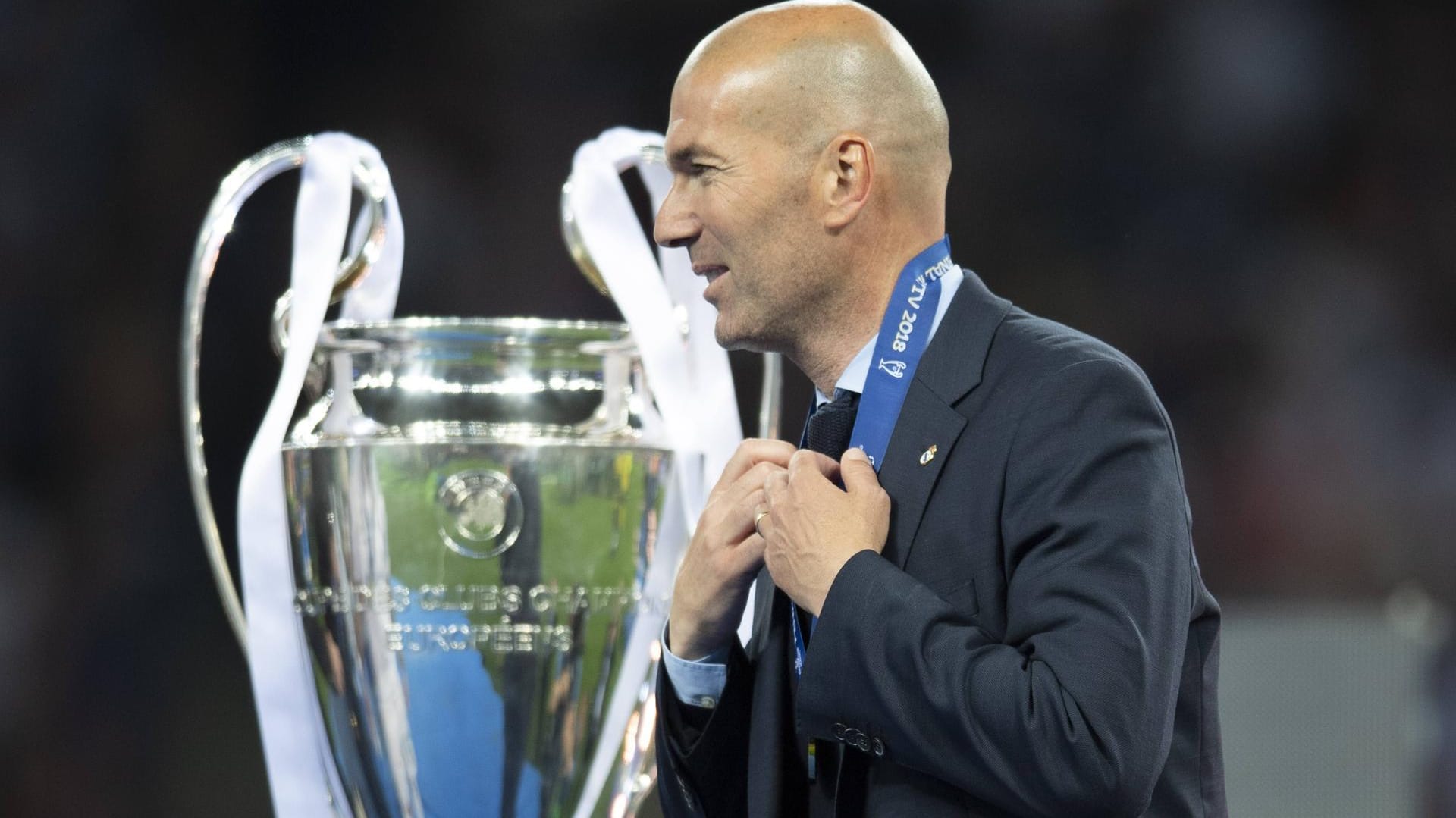 Besondere Beziehung: Zinédine Zidane holte mit Real fünfmal die Champions-League-Trophäe – dreimal als Chef-Trainer, einmal als Co-Trainer und einmal als Spieler.