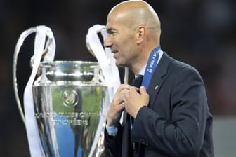 Besondere Beziehung: Zinédine Zidane holte mit Real fünfmal die Champions-League-Trophäe – dreimal als Chef-Trainer, einmal als Co-Trainer und einmal als Spieler.