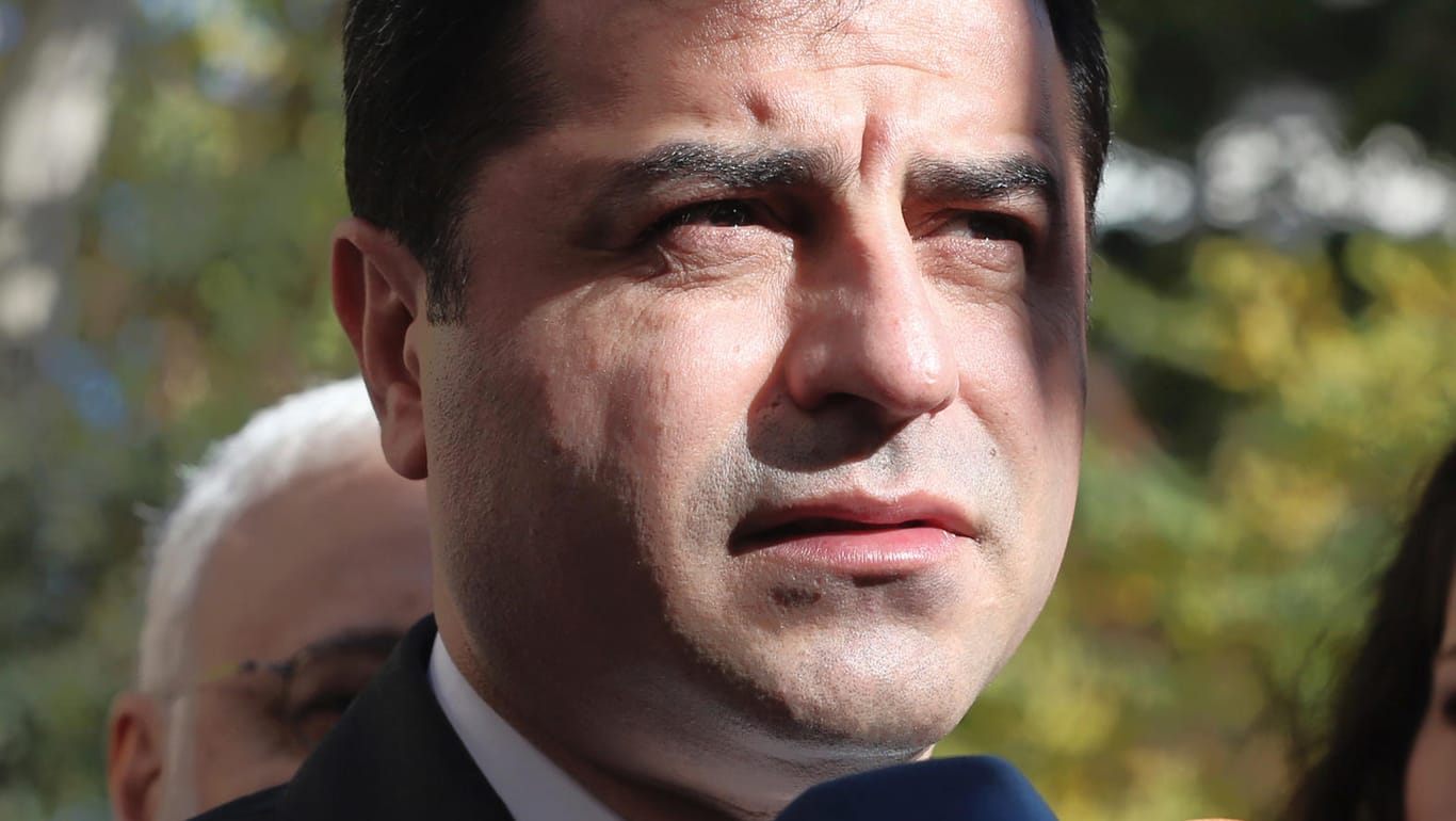 Selahattin Demirtas: Der inhaftierte Präsidentschaftskandidat der pro-kurdischen HDP warnt vor Faschismus in der Türkei.