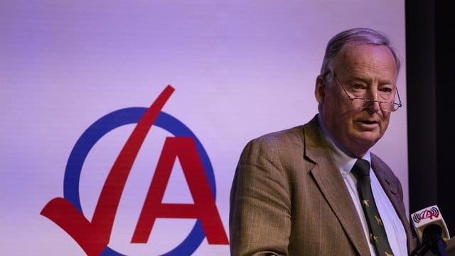 AfD-Chef Alexander Gauland spricht in Seebach.