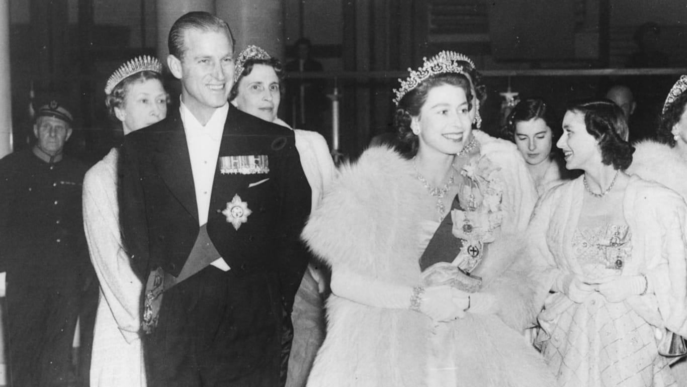 Königin Elizabeth II. mit ihrem Mann Prinz Philip: 1953 wurde sie gekrönt.