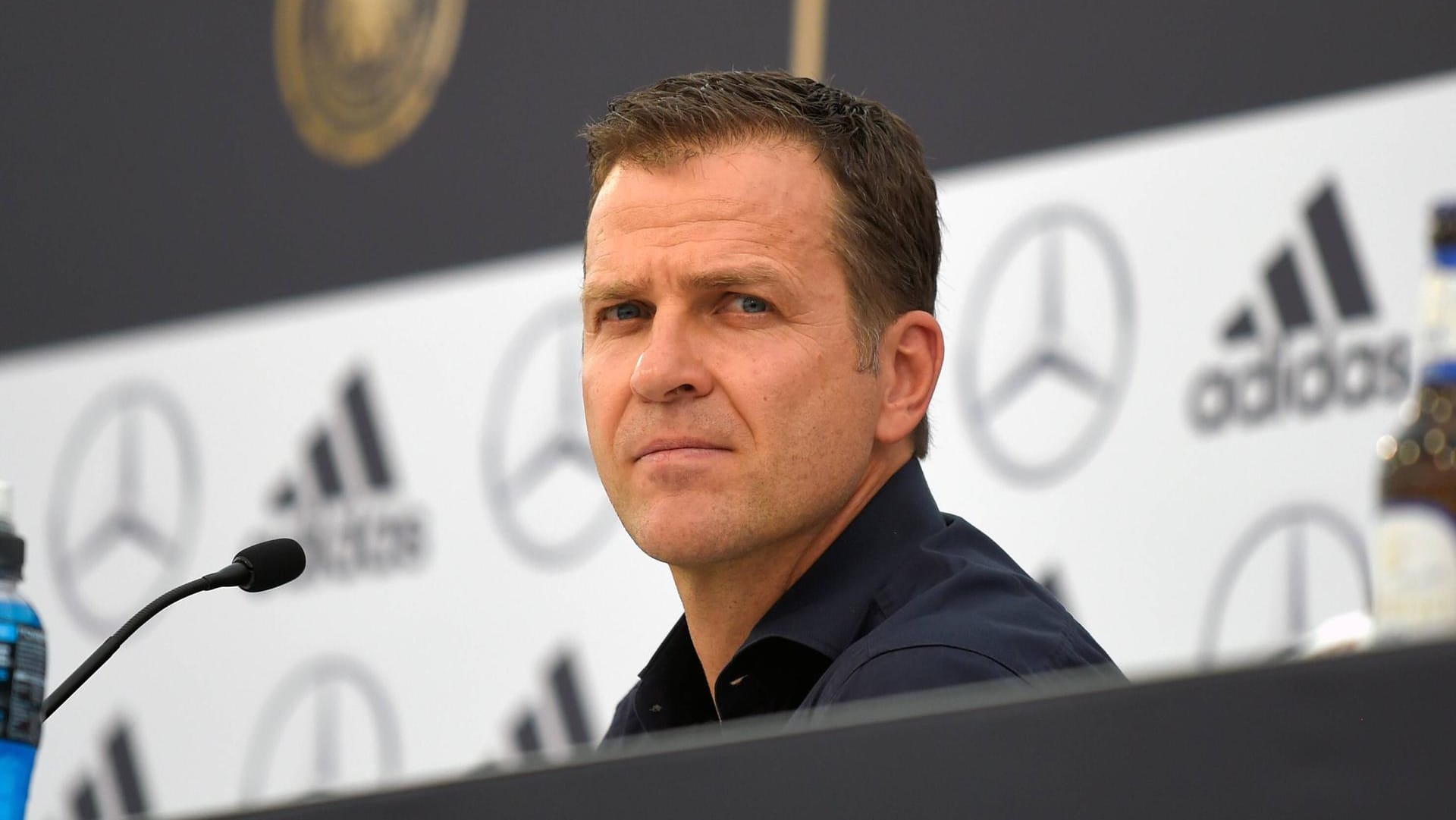 Oliver Bierhoff: Der Manager des DFB-Teams hat eine klare Meinung zu den Diskussionen um Ilkay Gündogan und Mesut Özil.