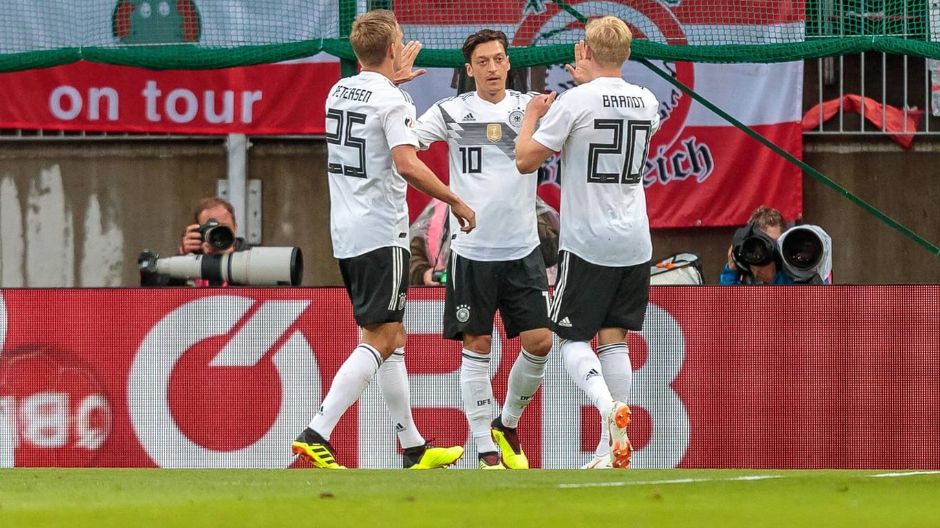 Petersen, Özil und Brandt: Nicht alle konnten gegen Österreich überzeugen.