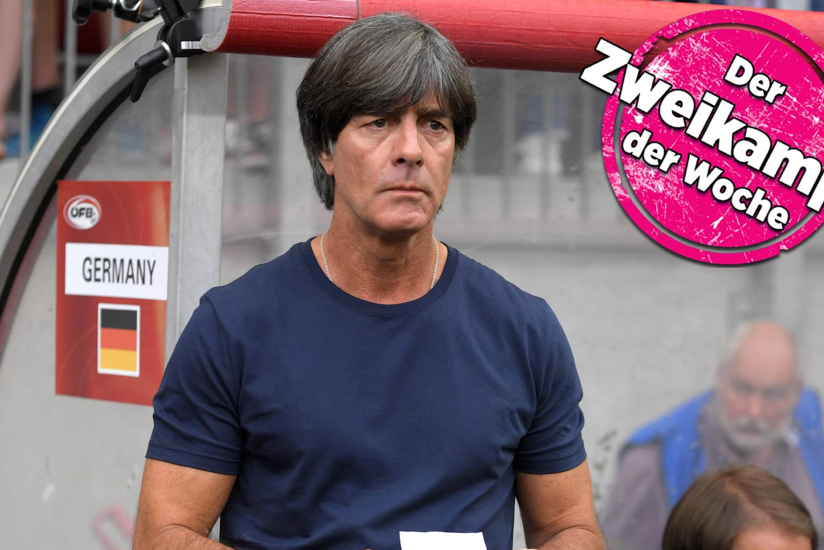 Bundestrainer Joachim Löw bei der 1:2-Pleite in Klagenfurt gegen Österreich. Anschließend war er mächtig angefressen, meckerte: "Wenn wir so spielen, haben wir keine Chance."