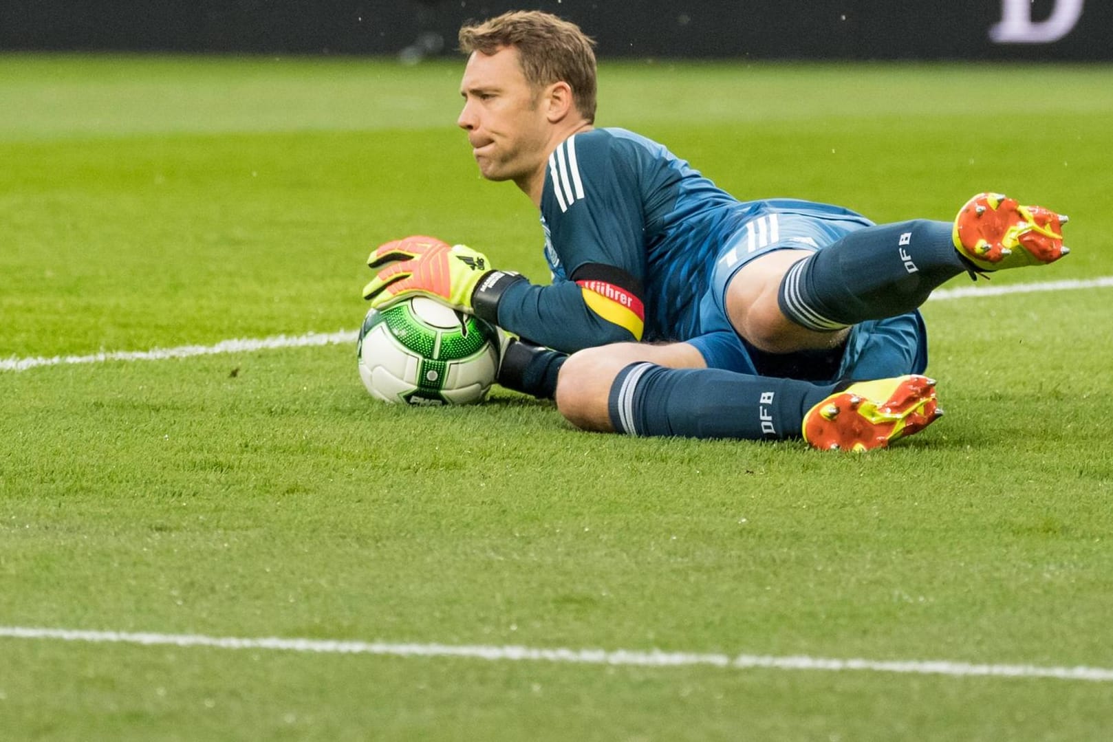 Trotz 1:2-Niederlage: DFB-Keeper Manuel Neuer zeigte bein Test-Länderspiel gegen Österreich eine solide Leistung.