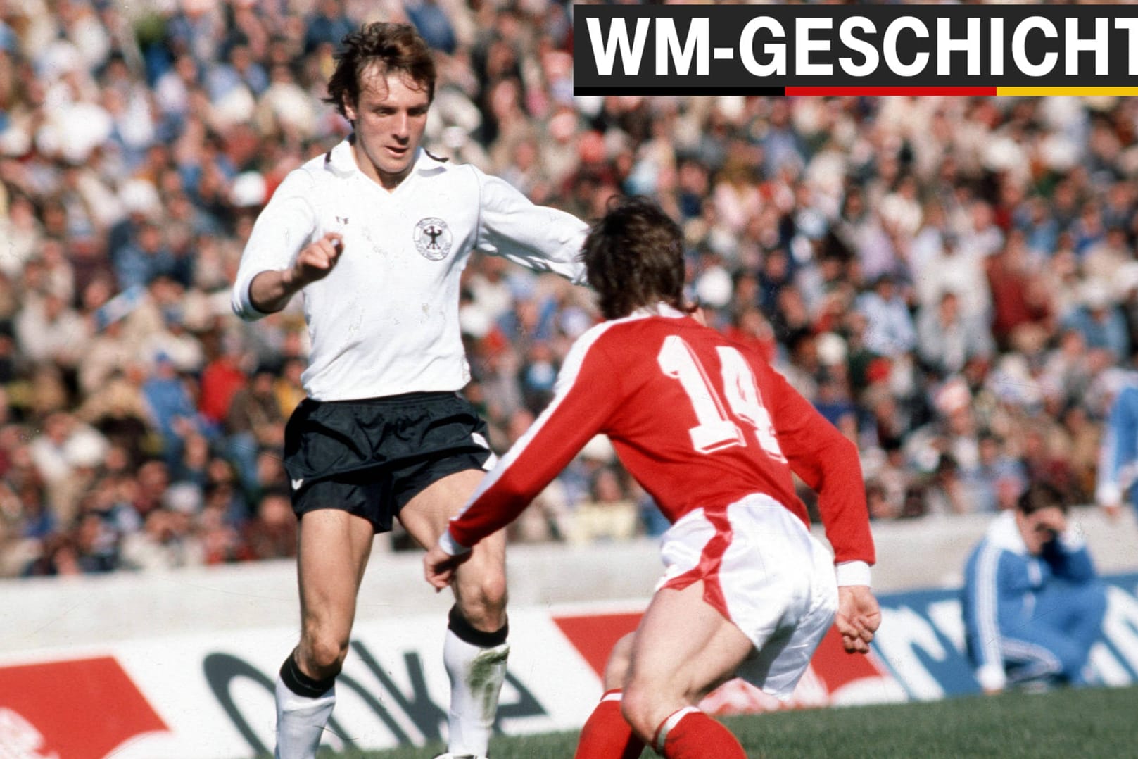 Deutliche Worte: Rüdiger Abramczik (li.) gegen Österreichs Heinrich Strasser bei der WM 1978: