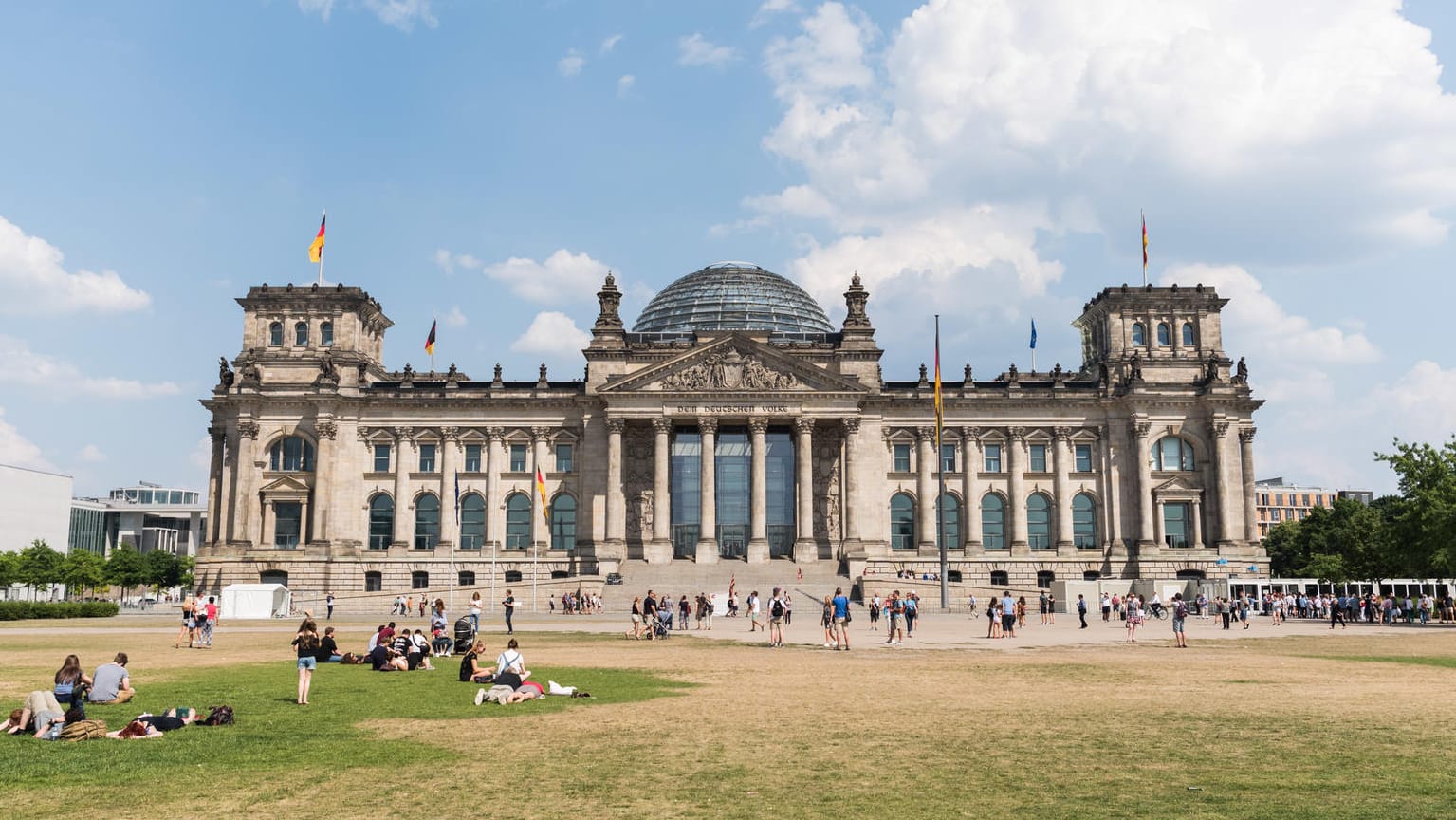 Der Reichstag in Berlin: Viele Deutsche wünschen sich eine neue Partei.