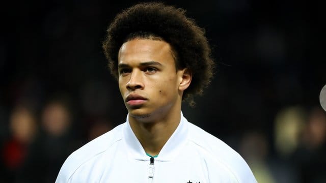 Citys Leroy Sané steht trotz einer überragenden Premier-League-Saison nicht im endgültigen WM-Kader Deutschlands.