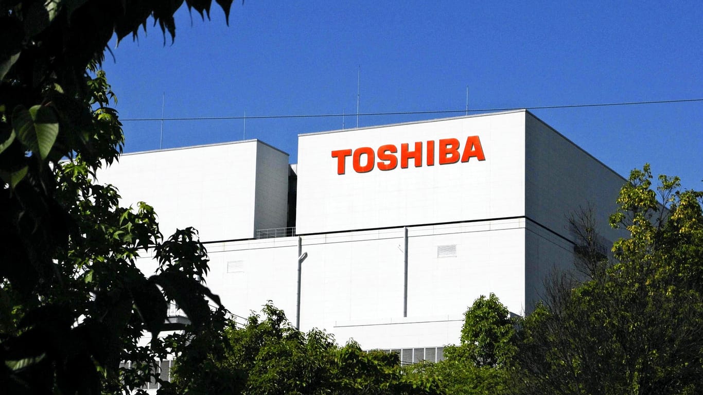 Toshiba: Der Konzern aus Japan hat seine Computer-Spalte verkauft.