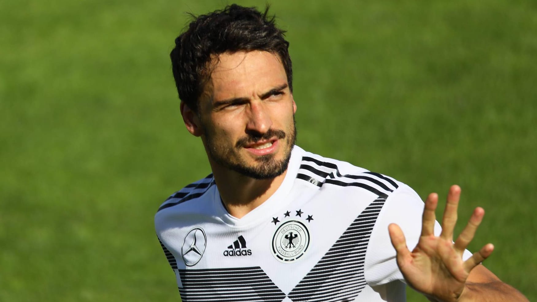 Mats Hummels im Trainingslager in Eppan: Der Nationalspieler kann das WM-Aus von Leroy Sané nachvollziehen.