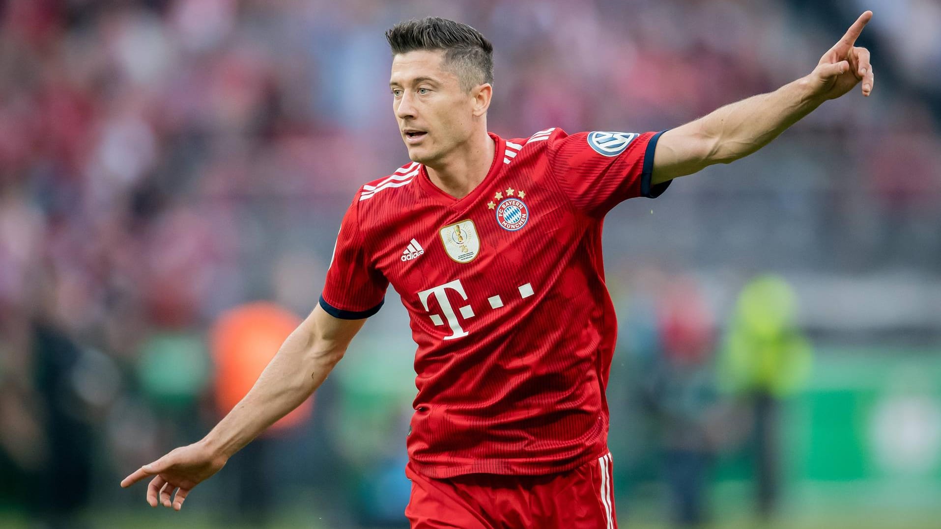 Vor dem endgültigen Absprung? Bayern-Star Robert Lewandowski.