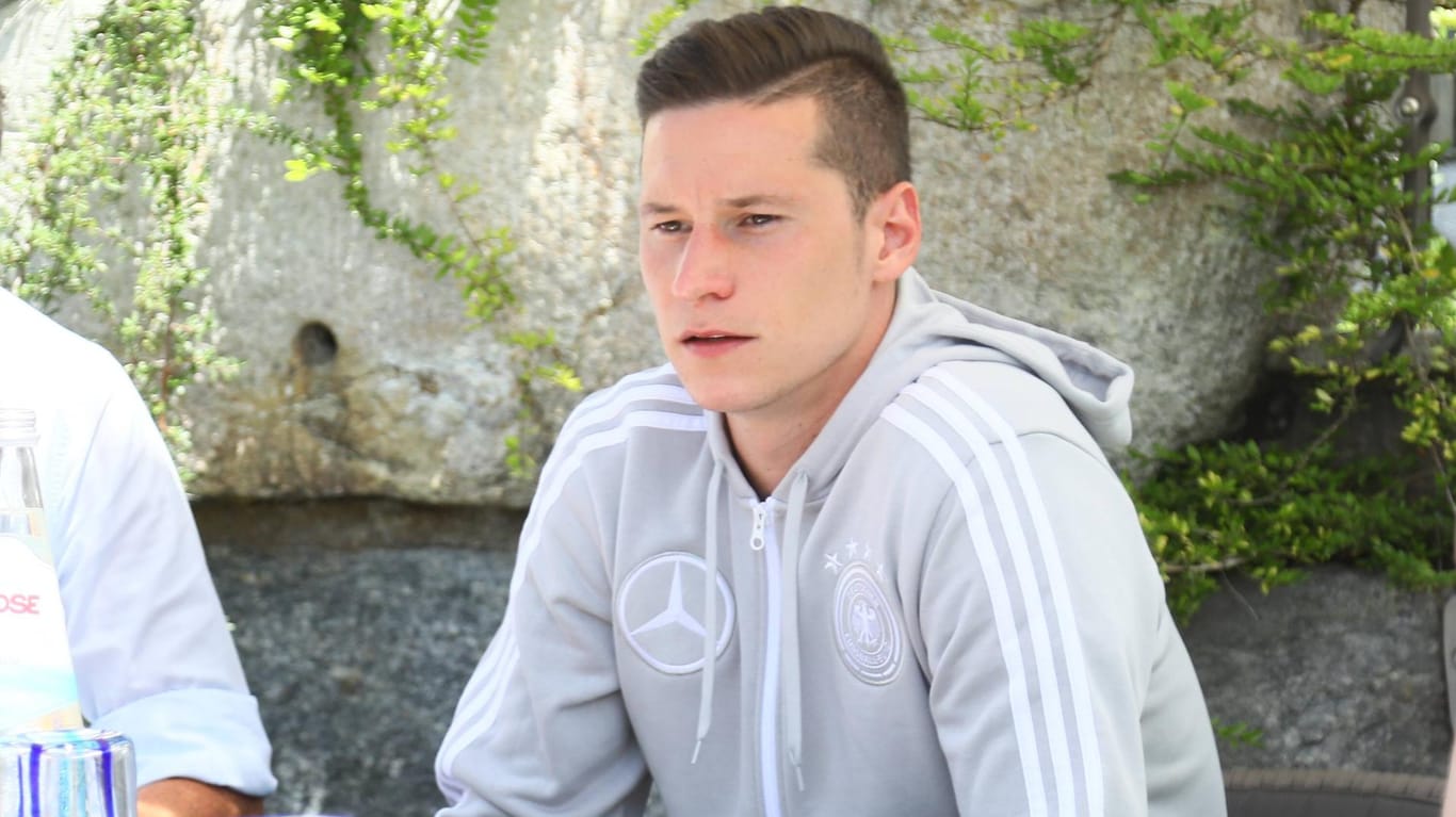 Gespräch im DFB-Trainingslager in Eppan: Julian Draxler.