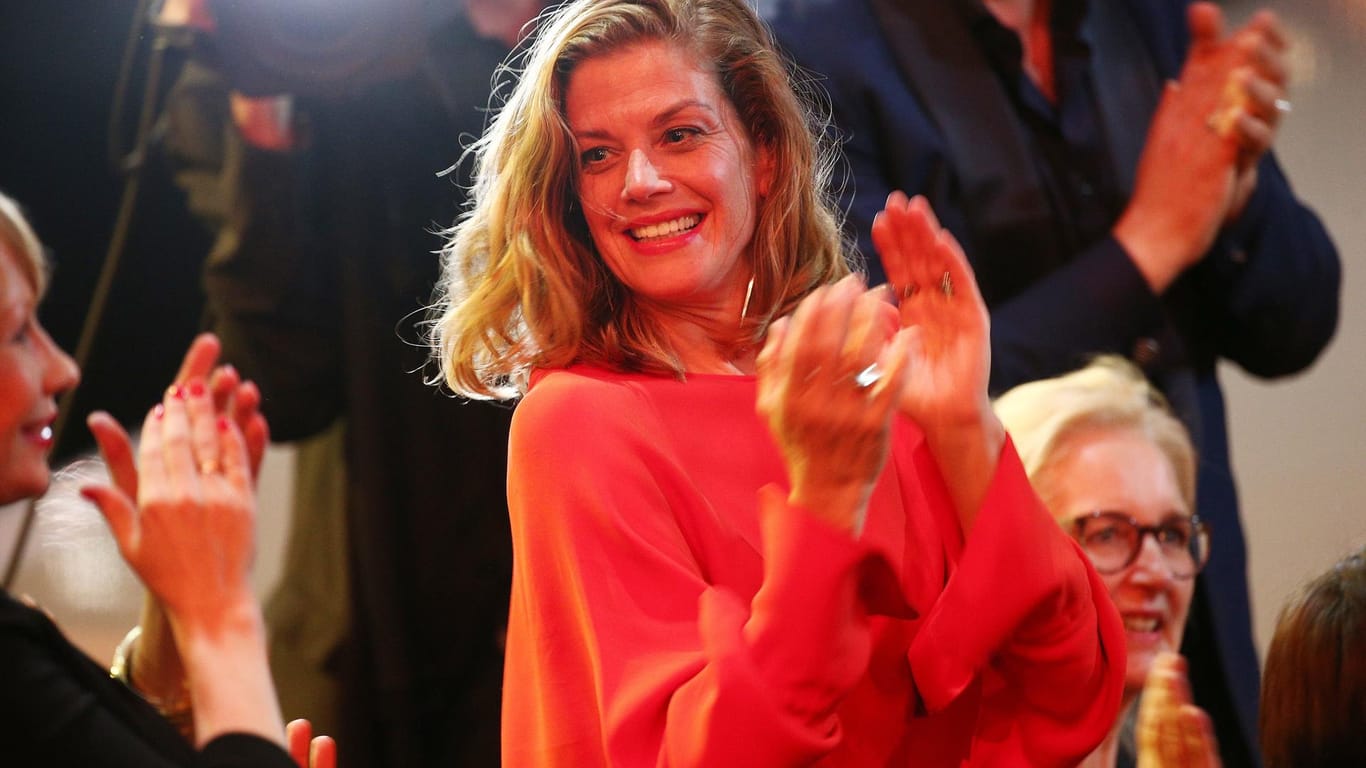 Marie Bäumer: Sie wurde für ihre Rolle als Romy Schneider mit dem Deutschen Filmpreis 2018 ausgezeichnet.