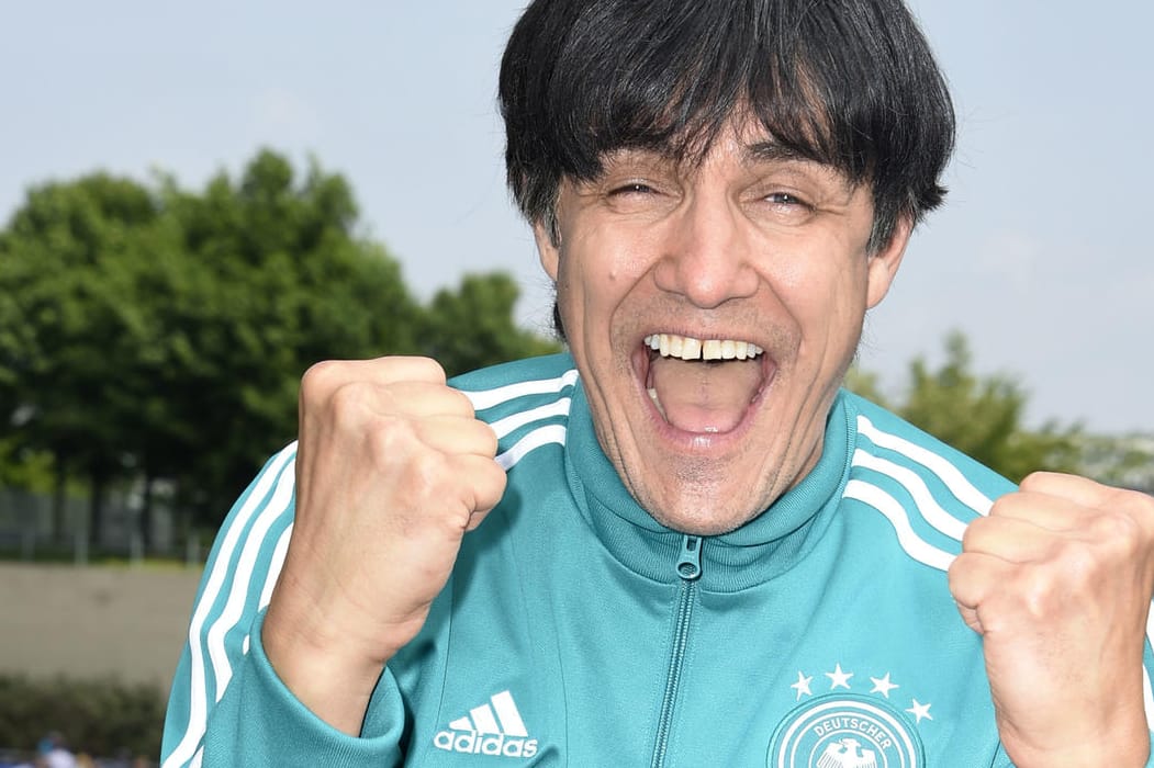 Matze Knop: Als Bundestrainer Joachim Löw hat er zur Fußballweltmeisterschaft Hochkonjunktur.