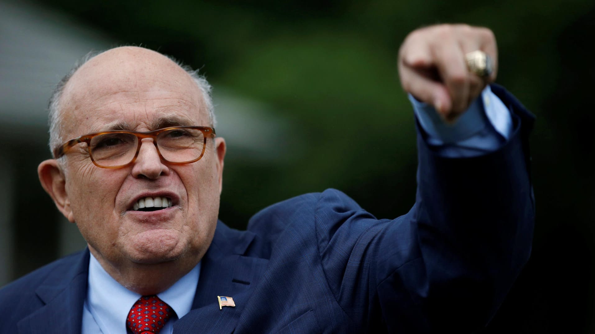 Donald Trumps Anwalt Rudy Giuliani: Er behauptet, Kim Jong Un hat um ein Treffen mit dem US-Präsidenten gebettelt. Donald Trumps Anwalt Rudy Giuliani: Er behauptet, Kim Jong Un hat um ein Treffen mit dem US-Präsidenten gebettelt.