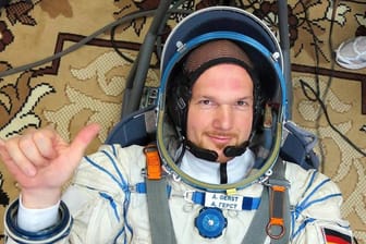 Alexander Gerst beim Test seines Raumanzugs: Er soll auf ISS – als erster Deutscher überhaupt – im Herbst auch das Kommando übernehmen.